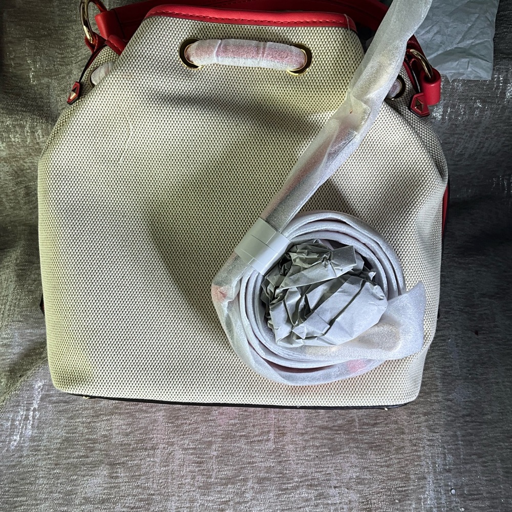 Michael Kors Red and Cream Shoulder Bag - Picture 7 of 10